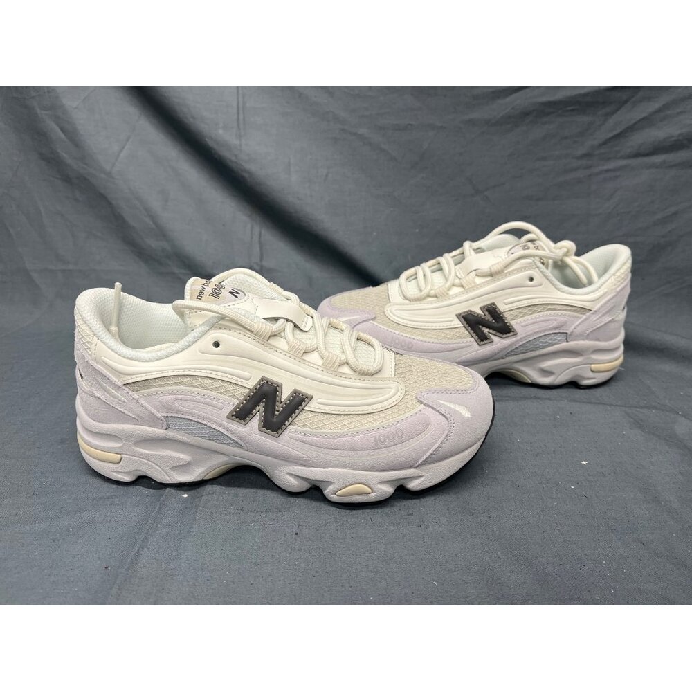 New Balance Boys 1000 Running Sneakers GC1000SB Grey White Size 7 NEW IN BOX!